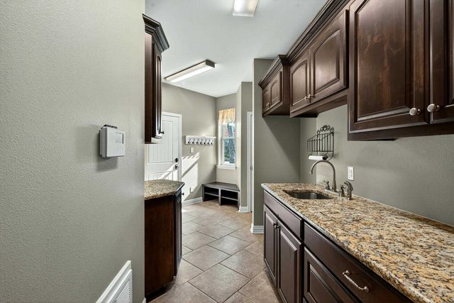 344 Stonebridge Ct., Gilmer, TX 75645