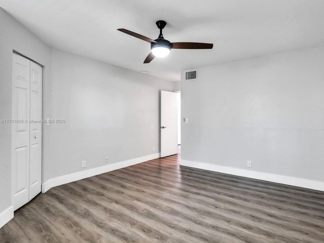 2094 Hacienda Ter 2094, Weston, FL 33327
