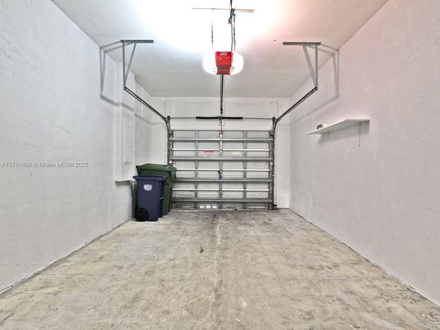 2094 Hacienda Ter 2094, Weston, FL 33327