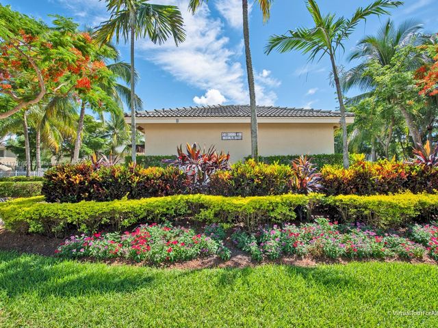 2094 Hacienda Ter 2094, Weston, FL 33327