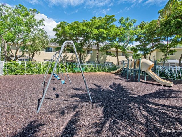 2094 Hacienda Ter 2094, Weston, FL 33327