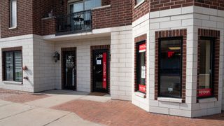 36 S Cass Avenue 28, Westmont, IL 60559