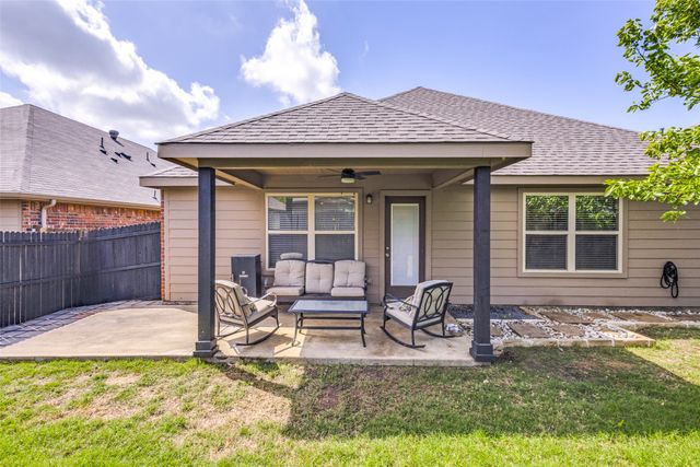 2213 Scott Creek Drive, Little Elm, TX 75068