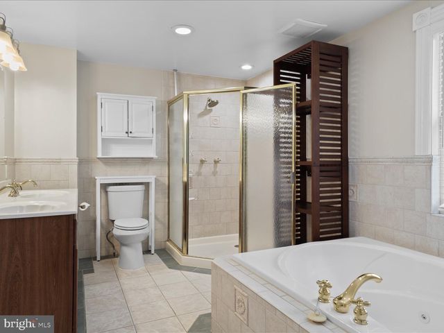 4701 8TH RD S, Arlington, VA 22204
