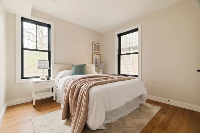 16-18 Yale Terrace 2, Boston, MA 02130
