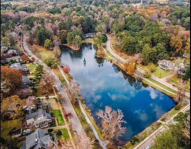 301 Cobblestone Trail, Avondale Estates, GA 30002