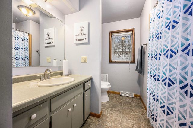 332 Espanola Avenue, Kalamazoo, MI 49004