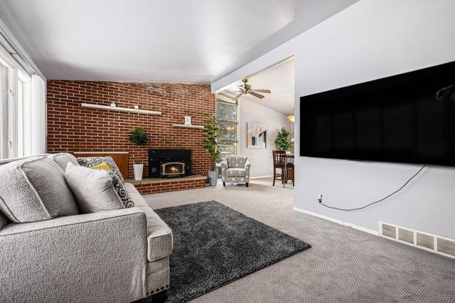 332 Espanola Avenue, Kalamazoo, MI 49004