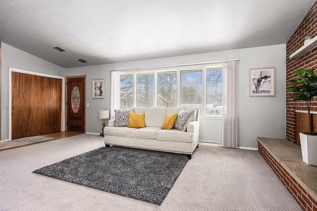 332 Espanola Avenue, Kalamazoo, MI 49004