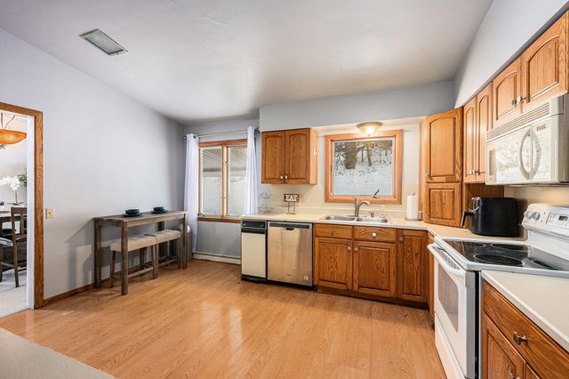 332 Espanola Avenue, Kalamazoo, MI 49004