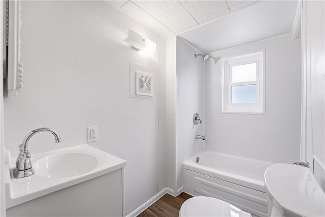 315 Mitchell Avenue, City Of But Nw, PA 16001