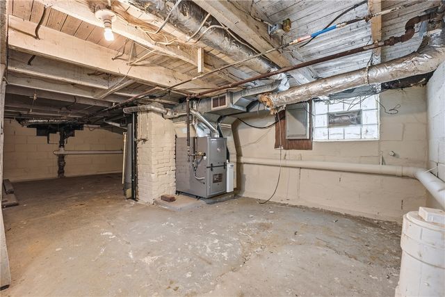 315 Mitchell Avenue, City Of But Nw, PA 16001