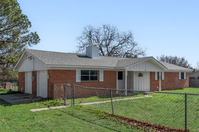 111 Joyce Drive, Argyle, TX 76226