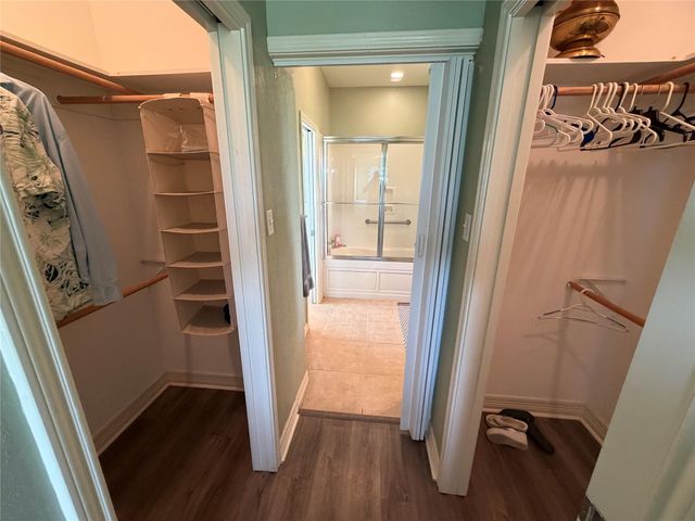 979 Rancho Carribe Drive, Crystal Beach, TX 77650