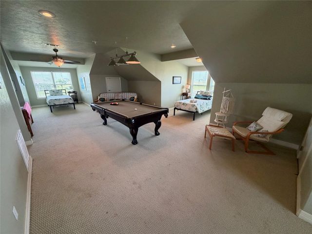 979 Rancho Carribe Drive, Crystal Beach, TX 77650