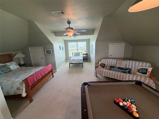 979 Rancho Carribe Drive, Crystal Beach, TX 77650
