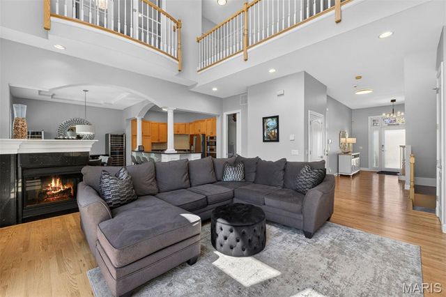 1228 S Main Street, St Charles, MO 63301