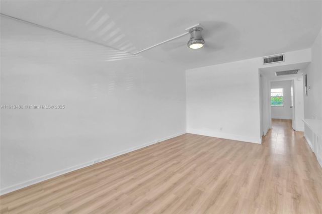 2048 Hythe C 2048, Boca Raton, FL 33434