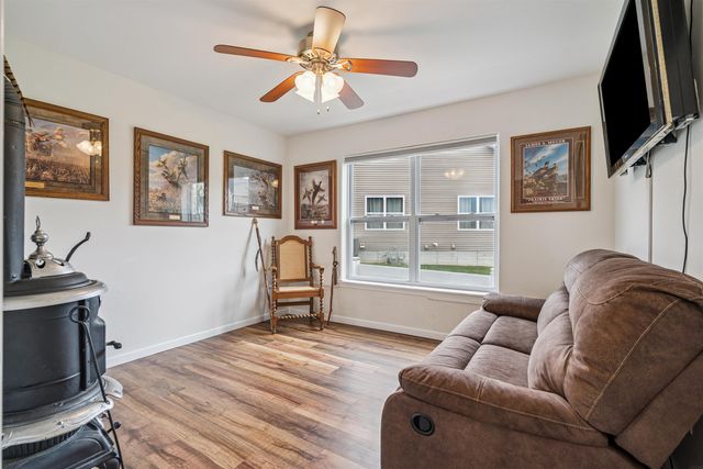 724 Grindstone Circle, Waterloo, IA 50702