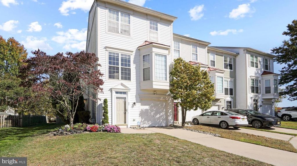 27 FIRETHORN LN, Riverside, NJ 08075