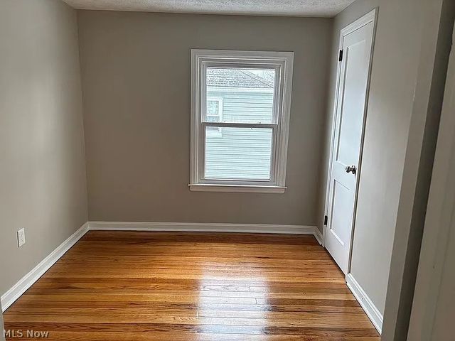 1570 Oakwood Avenue, Akron, OH 44301