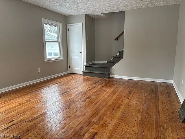 1570 Oakwood Avenue, Akron, OH 44301