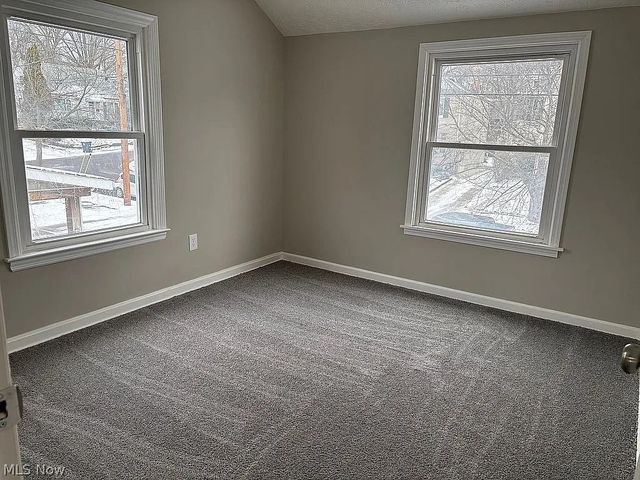 1570 Oakwood Avenue, Akron, OH 44301