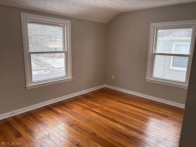 1570 Oakwood Avenue, Akron, OH 44301