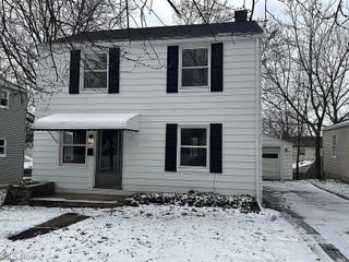 1570 Oakwood Avenue, Akron, OH 44301