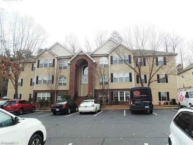 122 Ivy Glen Court, Winston-salem, NC 27127