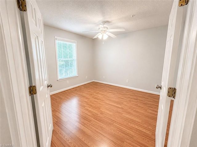 122 Ivy Glen Court, Winston-salem, NC 27127