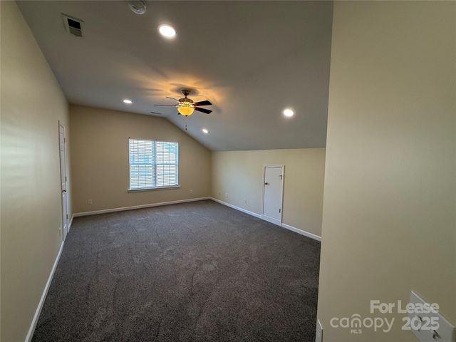 10822 Chamberlain Hall Court, Charlotte, NC 28277