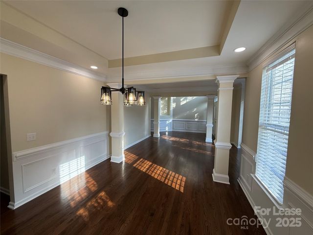10822 Chamberlain Hall Court, Charlotte, NC 28277