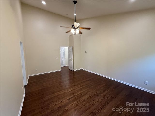 10822 Chamberlain Hall Court, Charlotte, NC 28277