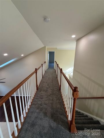 10822 Chamberlain Hall Court, Charlotte, NC 28277