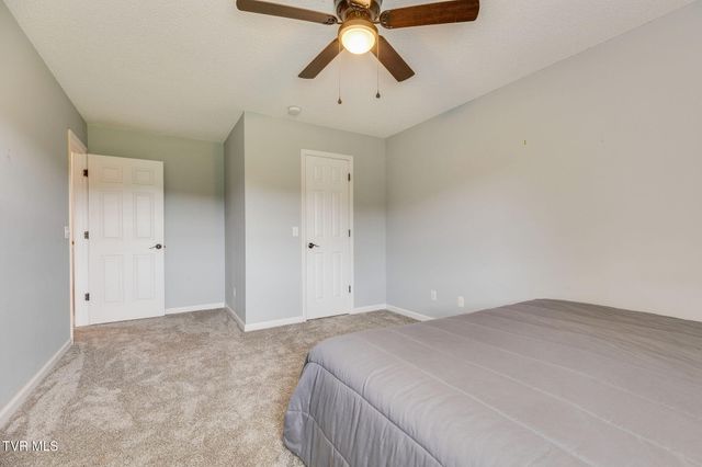145 Rainbow Circle 5, Bristol, VA 24201