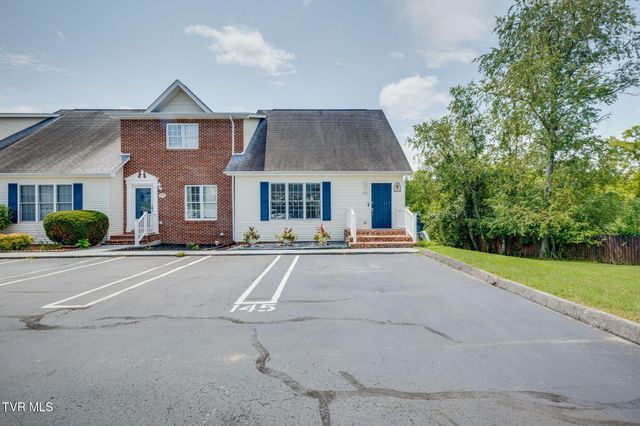 145 Rainbow Circle 5, Bristol, VA 24201