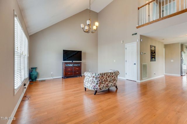 145 Rainbow Circle 5, Bristol, VA 24201