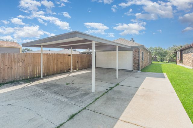 1529 Springaire Lane, Lewisville, TX 75077