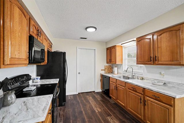 250 CAMBRIDGE AVENUE NE, Palm Bay, FL 32907