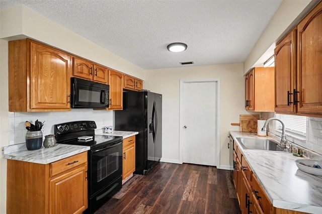 250 CAMBRIDGE AVENUE NE, Palm Bay, FL 32907