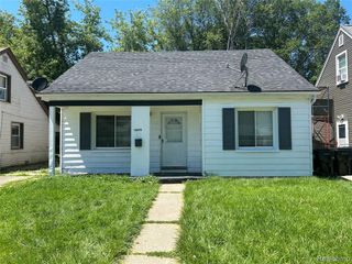 18629 Brady, Redford, MI 48240