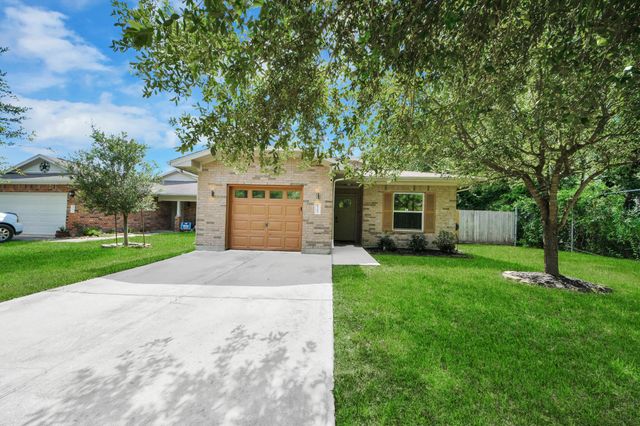 8242 Oak Knoll Lane, Houston, TX 77028