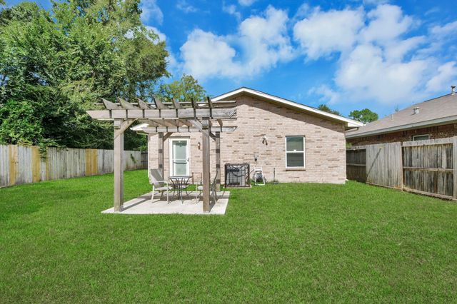8242 Oak Knoll Lane, Houston, TX 77028