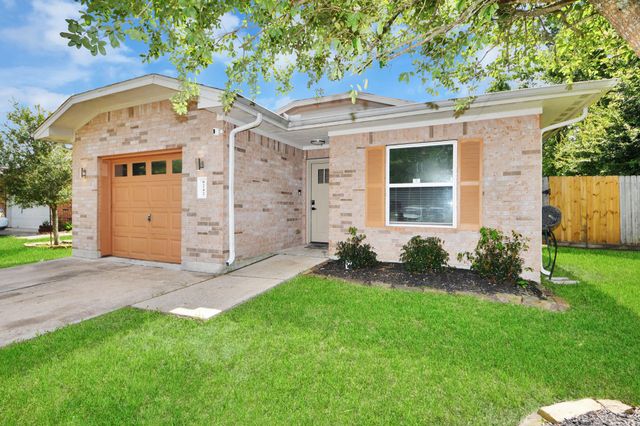 8242 Oak Knoll Lane, Houston, TX 77028