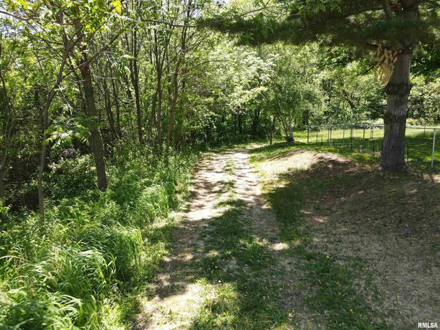 Lot 318,325 & 3 W 19TH Avenue, Coal Valley, IL 61240