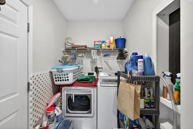 31 Mercury Drive, Richland, WA 99352