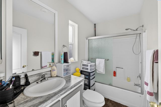 31 Mercury Drive, Richland, WA 99352