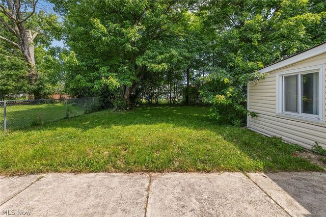 29061 W Willowick Drive, Willowick, OH 44095