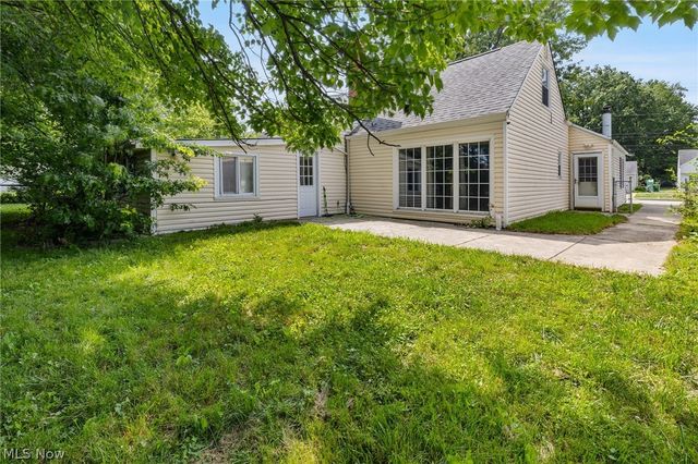 29061 W Willowick Drive, Willowick, OH 44095